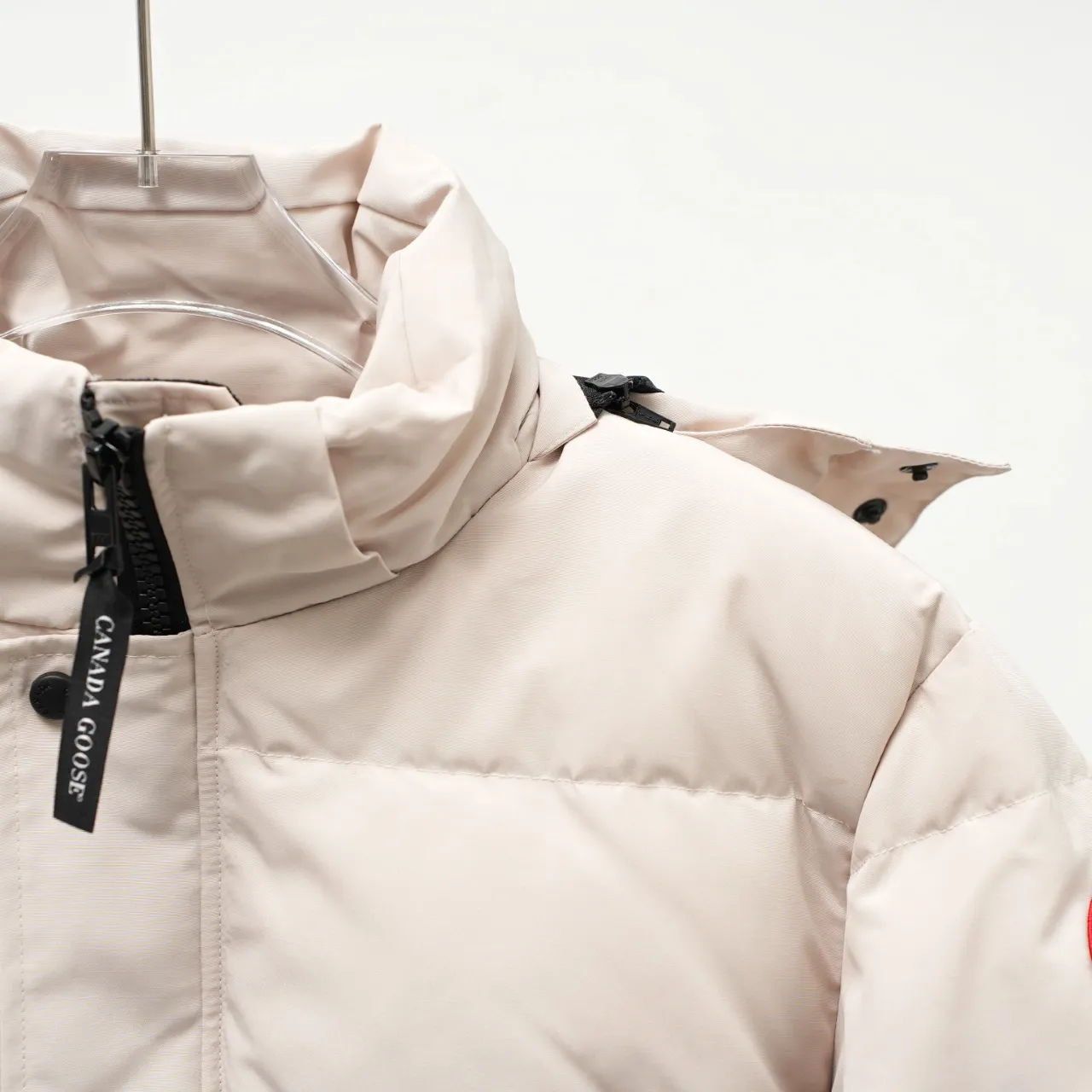 P740 CANADA GOOSE丨Canada Goose 29 New 2048 Hairless Collar Hooded Down Jacket Color: Off-white Red Label Size: XS-XXL